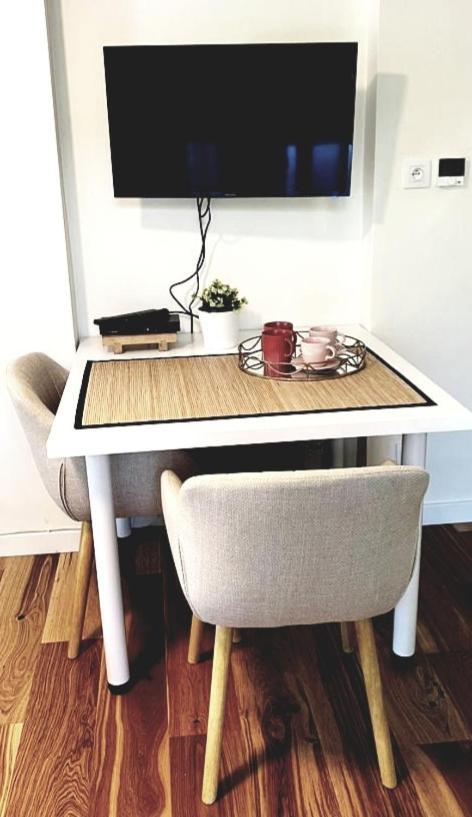 Apartamenty Emzetka بوبيروفو الغرفة الصورة